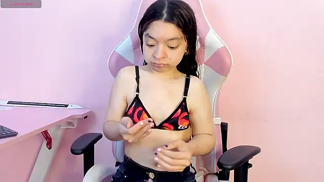 CharlotteMuller online show from November 2025 07:36:02 PM