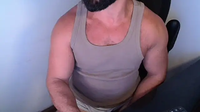 Snapshot of TopDaddy23 chatting on July 2026 02:05:17 AM TopDaddy23 online show from July 2026 02:05:17 AM