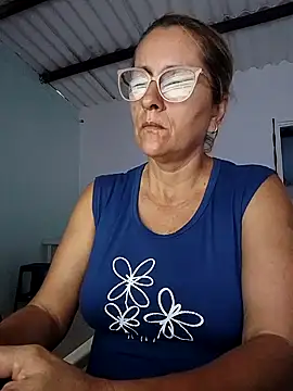 Snapshot of deisy_summers47x chatting on February 2025 01:10:02 PM deisy summers47x online show from February 2025 01:10:02 PM