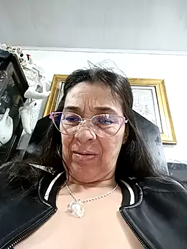 Snapshot of biancchi chatting on May 2026 03:31:02 PM biancchi online show from May 2026 03:31:02 PM