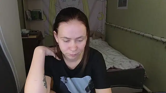 Riley Roo online show from October 2025 09:28:02 AM