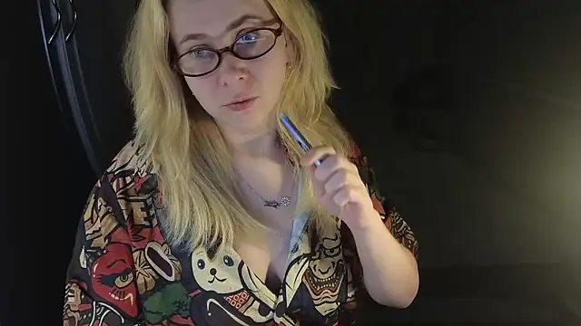 Riley Roo online show from March 2026 05:19:02 PM