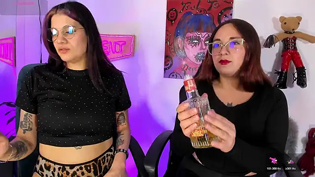 Violet-Queen online show from February 2026 09:41:01 PM