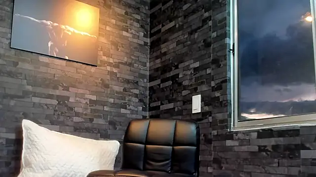 BruceDallas online show from November 2025 10:58:02 PM