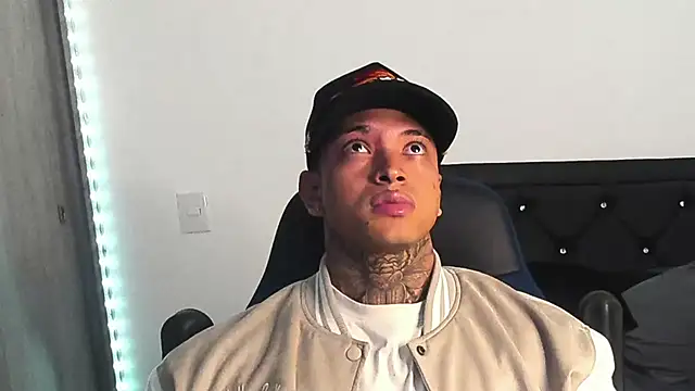 Stiven collins online show from March 2025 07:13:02 AM