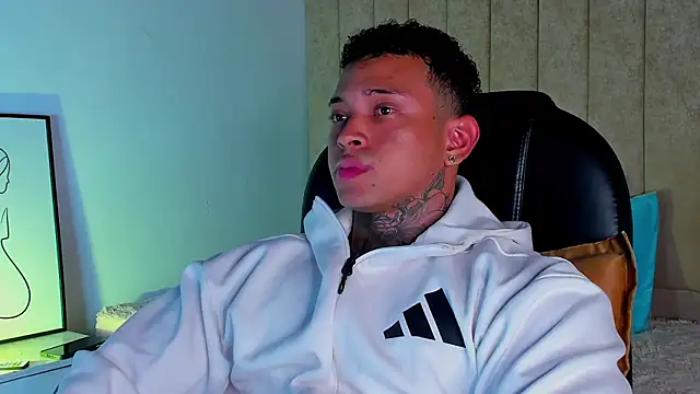 Stiven collins online show from March 2026 01:38:01 AM