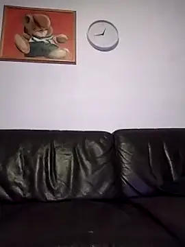 Knuffelstaaf123 online show from February 2025 11:44:02 PM