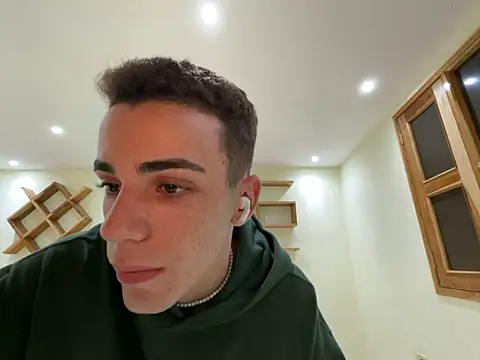 Snapshot of Cristian_Delgado chatting on December 2024 07:46:01 AM Cristian Delgado online show from December 2024 07:46:01 AM