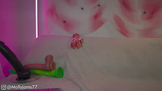 MollyJams-77 online show from October 2025 12:52:02 AM