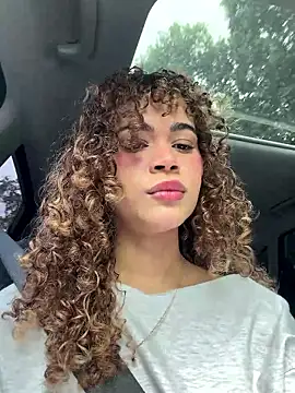 Lianh Benett online show from February 2026 02:13:01 PM