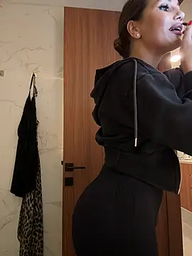 Snapshot of Syka0001 chatting on January 2025 02:28:02 PM Syka0001 online show from January 2025 02:28:02 PM