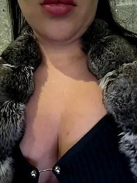 Snapshot of Syka0001 chatting on October 2025 05:44:02 PM Syka0001 online show from October 2025 05:44:02 PM