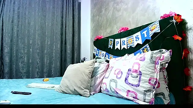 MikySWeet7 online show from October 2025 07:12:01 PM