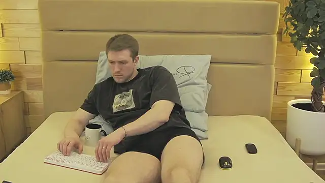 EthanPinkman online show from March 2026 05:44:01 AM