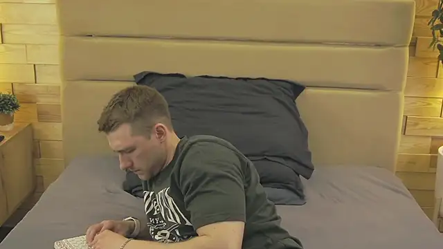 EthanPinkman online show from April 2026 07:56:01 AM