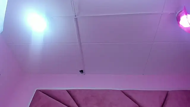 Snapshot of LilithCooperr_ chatting on December 2024 01:14:01 AM LilithCooperr online show from December 2024 01:14:01 AM