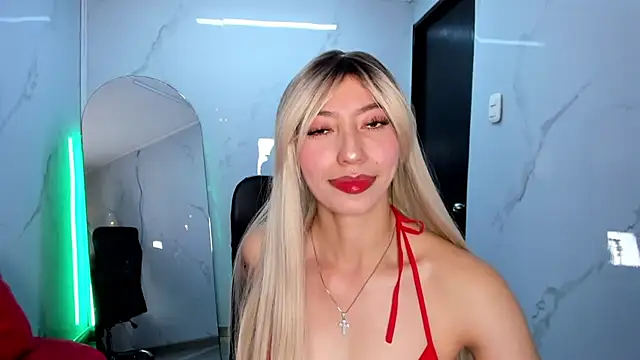 Snapshot of LilithCooperr_ chatting on September 2025 10:13:01 PM LilithCooperr online show from September 2025 10:13:01 PM