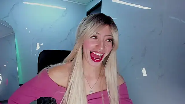 Snapshot of LilithCooperr_ chatting on September 2025 07:41:02 PM LilithCooperr online show from September 2025 07:41:02 PM