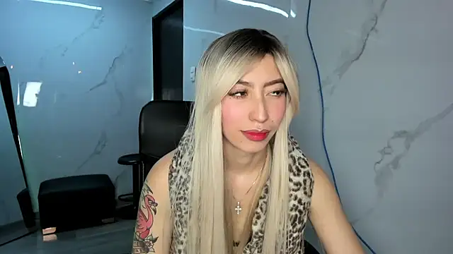 Snapshot of LilithCooperr_ chatting on October 2025 09:36:01 PM LilithCooperr online show from October 2025 09:36:01 PM