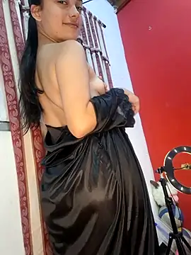 littlemelii online show from December 2024 07:50:01 AM