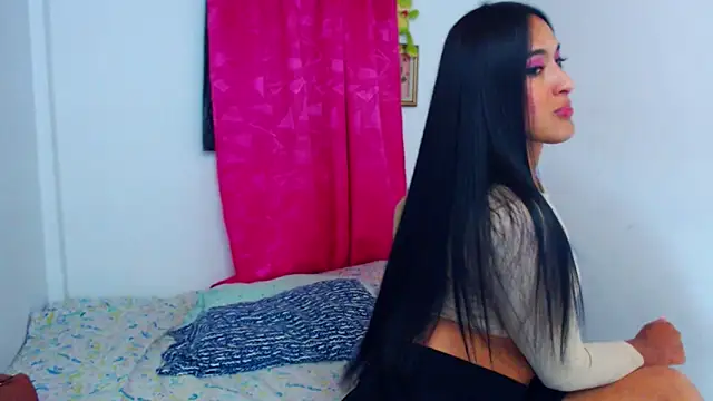 misss estrella online show from September 2025 09:06:02 PM