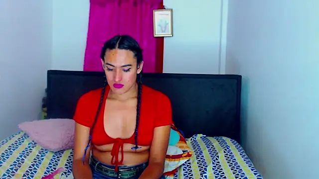 misss estrella online show from March 2026 02:04:02 AM