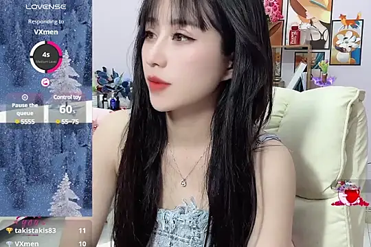 Snapshot of _LLisa_ chatting on February 2025 09:05:02 PM LLisa online show from February 2025 09:05:02 PM