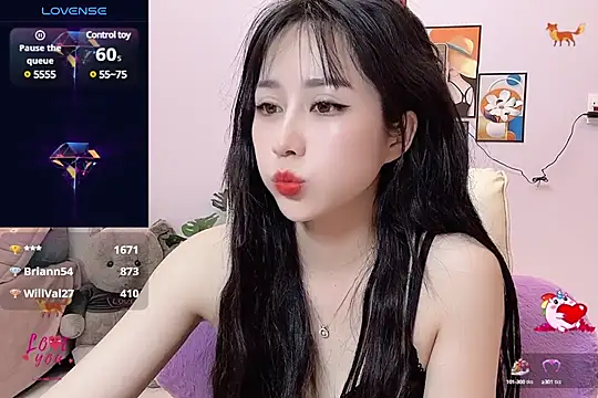 Snapshot of _LLisa_ chatting on March 2025 01:02:02 AM LLisa online show from March 2025 01:02:02 AM