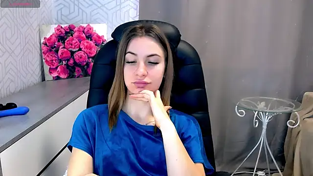 Naughty  Megan online show from February 2025 08:40:01 AM