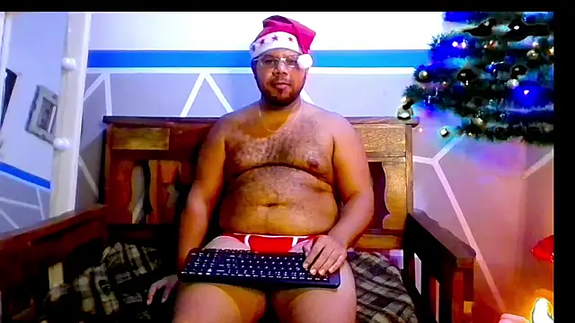 Snapshot of Evert_hairyboy chatting on December 2025 06:35:02 PM Evert hairyboy online show from December 2025 06:35:02 PM