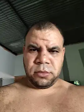 Snapshot of Evert_hairyboy chatting on May 2026 08:17:01 PM Evert hairyboy online show from May 2026 08:17:01 PM