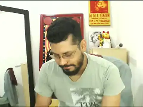 Snapshot of MikeRiverx chatting on February 2025 10:31:02 PM MikeRiverx online show from February 2025 10:31:02 PM