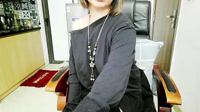 Miu-Le online show from November 2025 05:12:02 PM