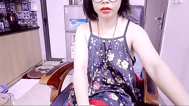 Snapshot of Miu-Le chatting on May 2026 04:34:02 PM Miu-Le online show from May 2026 04:34:02 PM