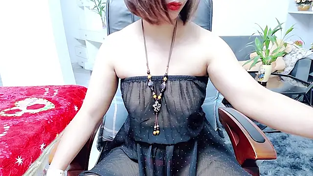 Snapshot of Miu-Le chatting on May 2026 08:33:02 AM Miu-Le online show from May 2026 08:33:02 AM