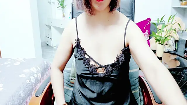 Snapshot of Miu-Le chatting on June 2026 08:23:02 AM Miu-Le online show from June 2026 08:23:02 AM