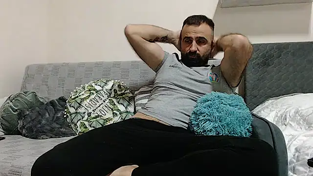 Snapshot of ivat80 chatting on December 2024 05:47:02 PM ivat80 online show from December 2024 05:47:02 PM