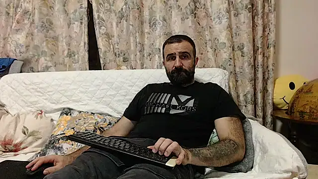 Snapshot of ivat80 chatting on January 2025 07:37:01 PM ivat80 online show from January 2025 07:37:01 PM