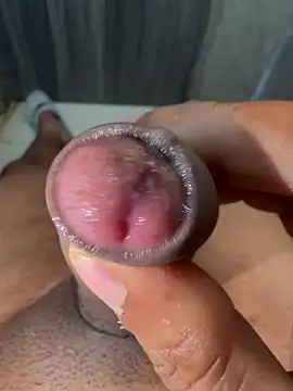 Snapshot of Cum_on_your_tityyy chatting on November 2025 01:37:01 AM Cum on your tityyy online show from November 2025 01:37:01 AM