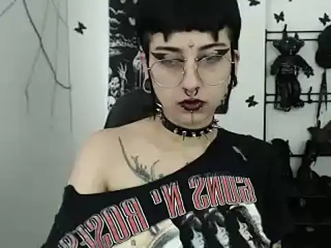 n0sferatus   online show from October 2025 01:12:02 PM