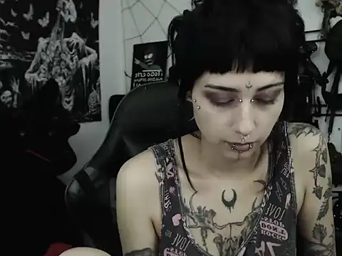 Snapshot of n0sferatus__ chatting on June 2026 02:55:02 AM n0sferatus online show from June 2026 02:55:02 AM