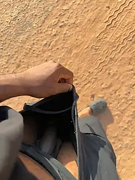 Snapshot of Black-mamba-madingo chatting on April 2026 04:48:01 PM Black-mamba-madingo online show from April 2026 04:48:01 PM