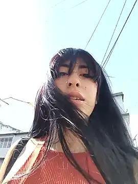 chaymae nah  online show from April 2026 08:14:01 PM