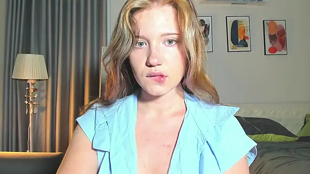 HanahCute online show from February 2025 08:54:02 PM