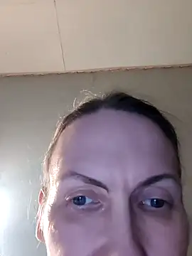 Evelina cute online show from March 2025 08:00:01 PM