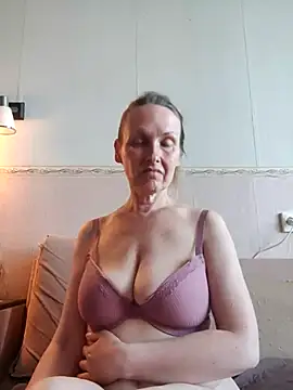 Evelina cute online show from September 2025 02:39:02 PM