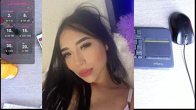 Snapshot of nyna_1 chatting on December 2024 05:30:02 PM nyna 1 online show from December 2024 05:30:02 PM