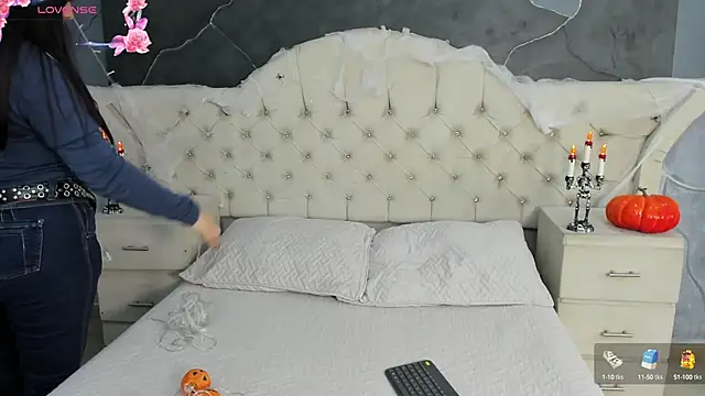 Snapshot of AmberGreyy_ chatting on October 2025 05:35:01 PM AmberGreyy online show from October 2025 05:35:01 PM
