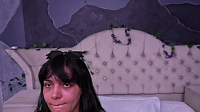 AmberGreyy  online show from March 2026 05:28:01 PM