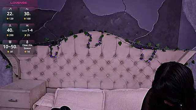 AmberGreyy  online show from March 2026 05:06:01 PM